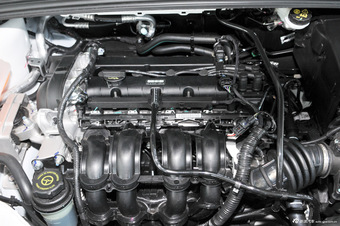 2012款福克斯三厢1.6L自动尊贵型