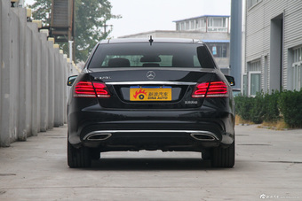 2015款奔驰E320L 3.0T自动运动型