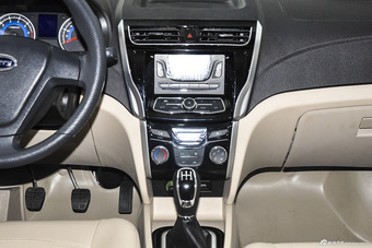 2015款开瑞K50 1.5L手动舒适型