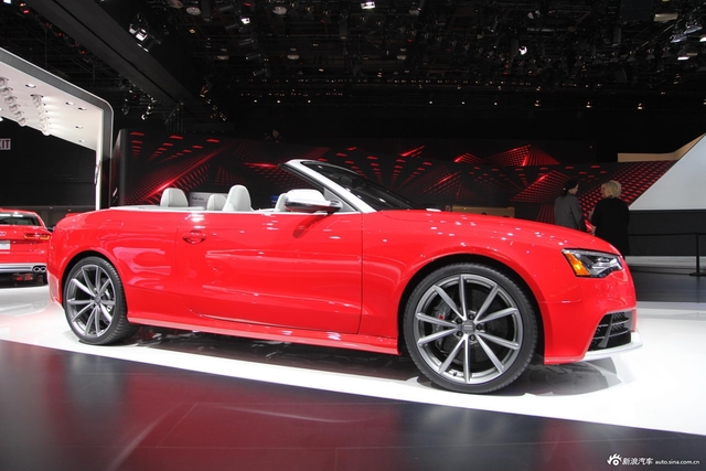 2013款奥迪RS5 Cabriolet 4.2L自动图片