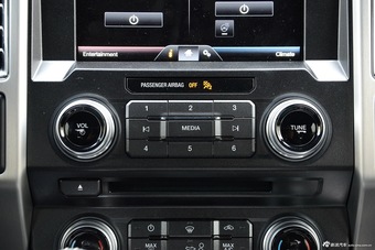 2015款福特F-150 5.0L自动PLATINIUM