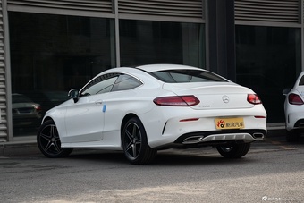 2016款奔驰C级 C200 2.0T自动 Coupe轿跑版