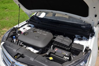 2016款逸动1.6L手动风尚型