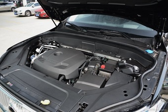 2016款沃尔沃XC90升级版 2.0T自动 T6智尊版