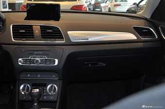 2013款奥迪Q3 35TFSI quattro舒适型