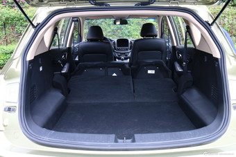 2015款 宝骏560 1.8L手动豪华型