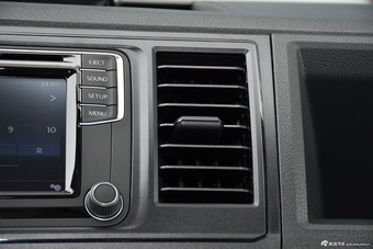 2016款凯路威2.0T自动四驱舒适版9座