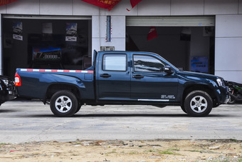 2014款骐铃T5 2.8T手动两驱超值版加长轴距JE493ZLQ4E