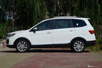 2016款凯翼V3 1.5L自动智联II导航版