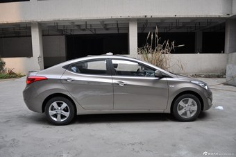 2012款朗动1.6L手动时尚型