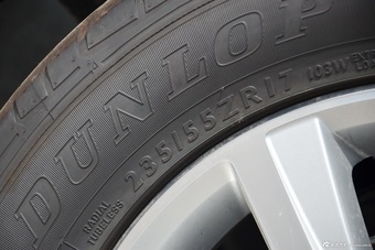 2016款凯路威2.0T自动四驱舒适版9座