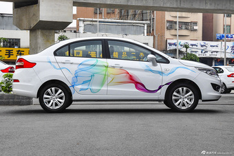 2016款凯翼C3 1.5L自动虹钻版