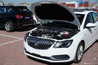 2015款英朗18T双离合旗舰型