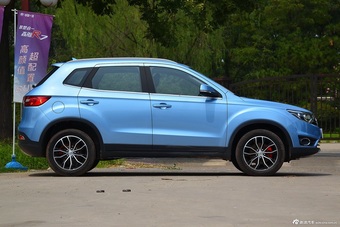 2016款森雅R7 1.6L手动尊贵型