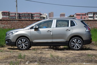 2016款标致3008 1.6THP自动至尚版