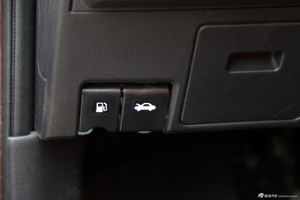 2014款启辰R50自动精彩版