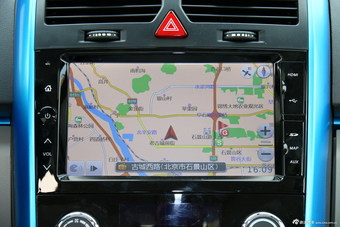 2015款北汽新能源EV200轻秀版