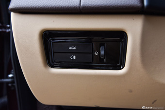 2015款捷豹XJL 3.0 SC典雅商务80周年典藏版