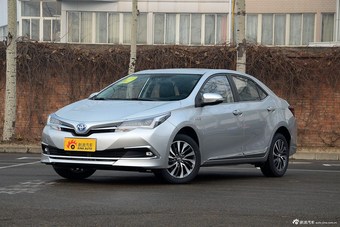 2016款卡罗拉双擎1.8L自动旗舰版