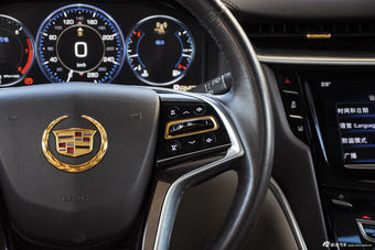 2015款凯迪拉克XTS 28T铂金版