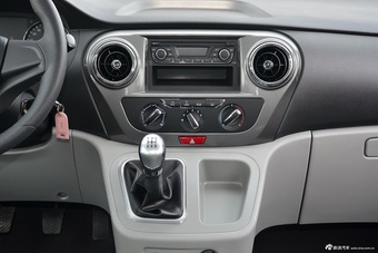 2016款瑞风M3 1.6L手动豪华型宜家版