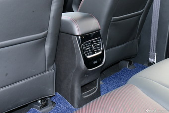 2015款 宝骏560 1.8L手动豪华型