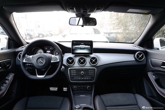 2016款奔驰CLA级 CLA220 2.0T自动 4MATIC图片
