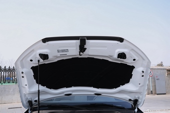 2016款奥迪Q3 2.0T自动35TFSI典藏版智领型