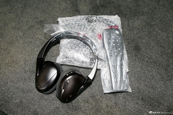 2013款凯雷德ESV铂金版加长型