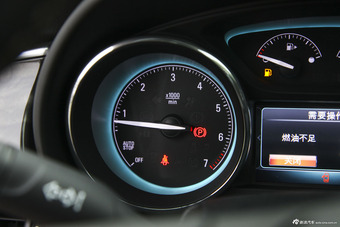 2016款昂科威1.5T自动两驱精英型20T