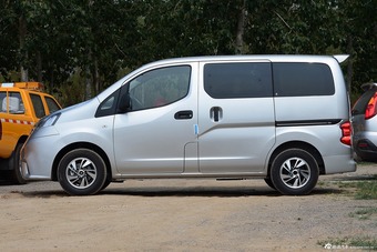 2016款NV200 1.6L自动尊享型
