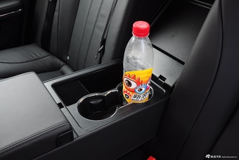 2015款捷豹XJL80周年版