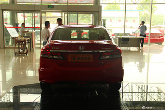 2014款 东风本田思域 到店实拍