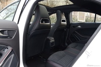 2016款奔驰A级 A200 1.6T自动时尚型