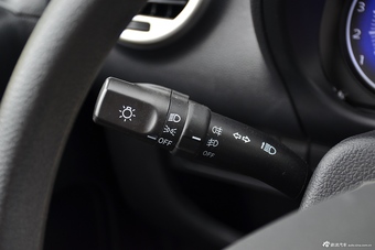 2016款吉利熊猫1.0L AMT帅真版