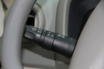 2016款NV200 1.6L自动尊享型