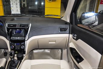 2015款开瑞K50 1.5L手动基本型