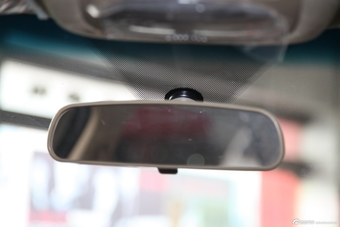 2013款奇瑞E3 1.5手动风尚版