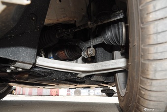 2015款绅宝CC2.0T自动豪华版