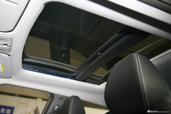 2012款现代Veloster飞思1.6T自动豪华版