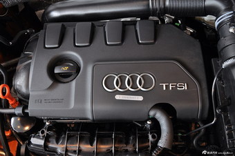 2013款奥迪Q3 35TFSI 进取型