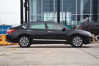 2016款天籁2.5L自动 公爵 XV-VIP旗舰版