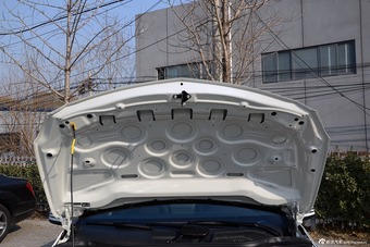 2016款奔驰A级 A200 1.6T自动时尚型