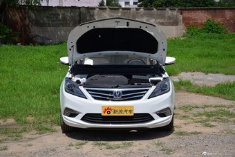 2016款逸动1.6L手动风尚型