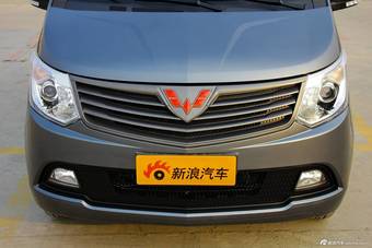 2015款五菱征程1.5L七座舒适版到店实拍