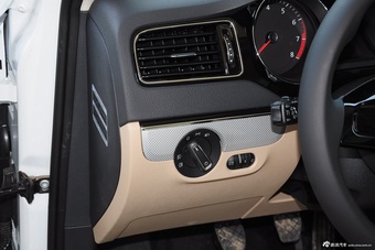 2015款速腾1.6L自动舒适