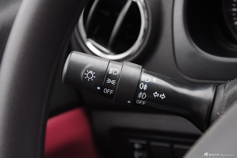 2015款幻速H2 1.5L自动舒适型