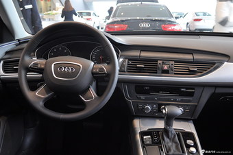 2014款奥迪A6L 2.0L TFSI手自一体标准型