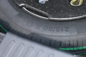 2015款 宝骏560 1.8L手动豪华型