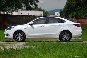 2016款逸动1.6L自动风尚型